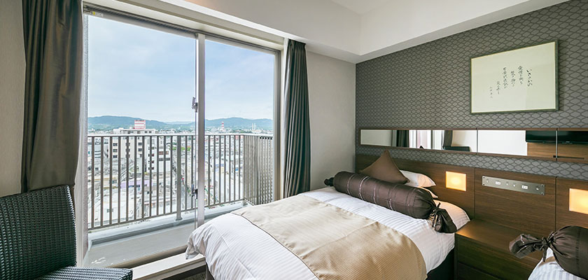HIGH FLOOR TWIN